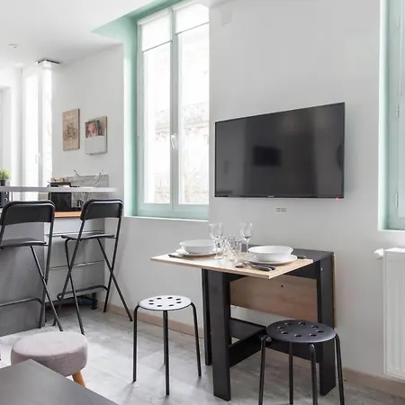 Le Ri-bellot De 1 A 4 Pers - Lit King Size Apartamento Cognac